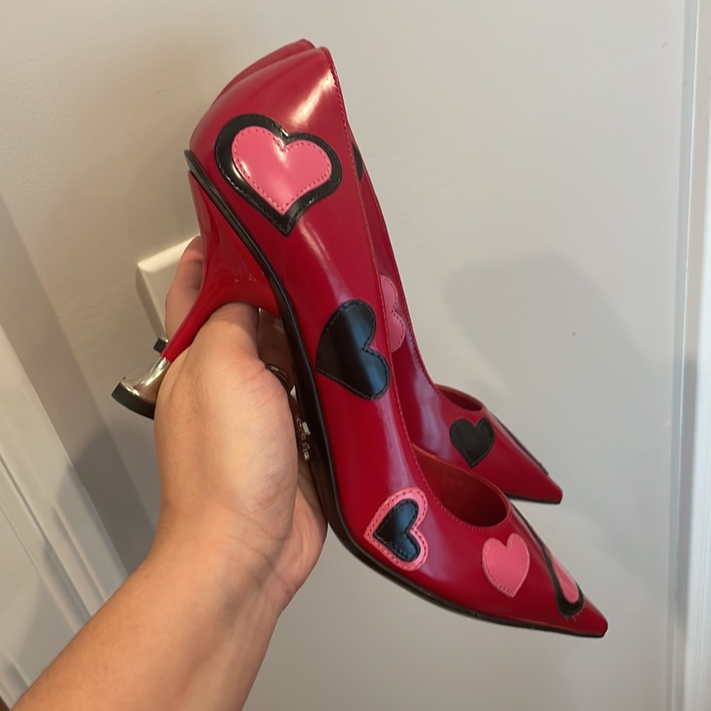 Prada hearts leather pumps - Picture 2 of 11